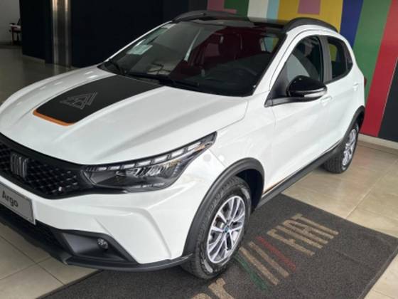 FIAT ARGO 1.3 FIREFLY FLEX TREKKING CVT FIAT ARGO 1.3 FIREFLY FLEX TREKKING CVT